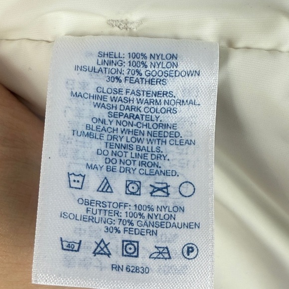 Lands' End Stylish Cream Goosedown Snap Buttons Side Pockets XS Puffer Vest - Picture 7 of 7